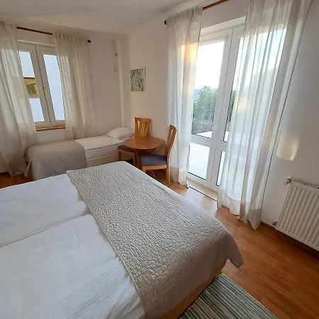 Twoja Przystan Rodzinna ゲストハウス Jastrzębia Góra