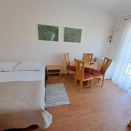 Twoja Przystan Rodzinna ゲストハウス Jastrzębia Góra