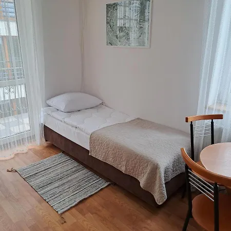 Twoja Przystan Rodzinna ゲストハウス Jastrzębia Góra