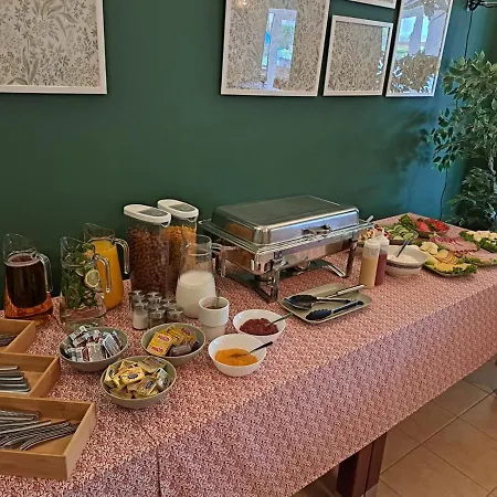 Twoja Przystan Rodzinna ゲストハウス Jastrzębia Góra