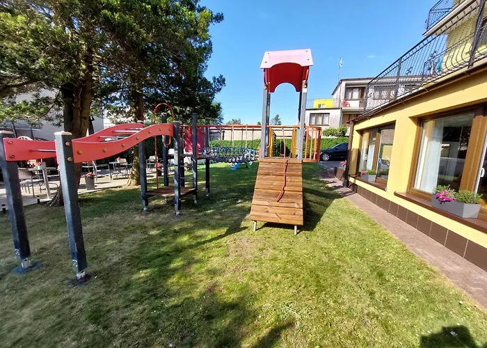 Twoja Przystan Rodzinna * Jastrzębia Góra